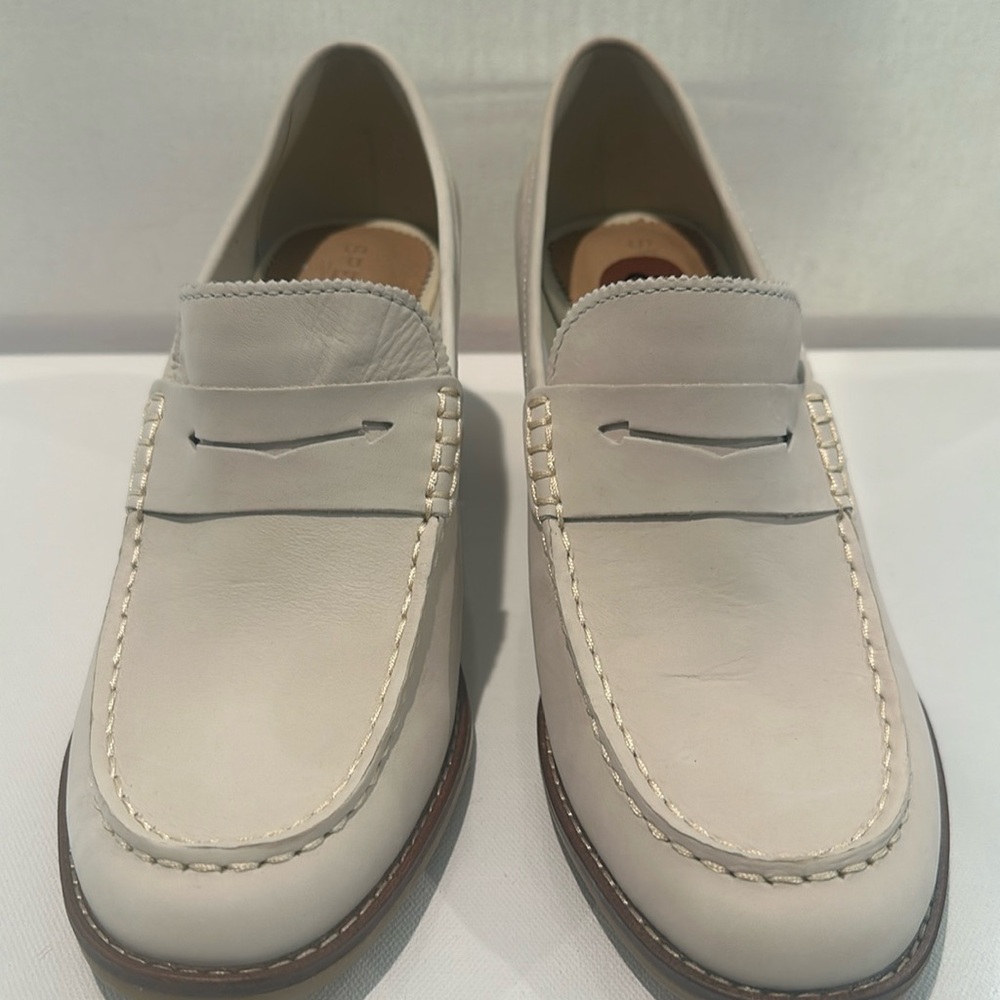 Sperry Top Sider 2.75” Heeled Penny Loafers with  soft insoles. Size 8